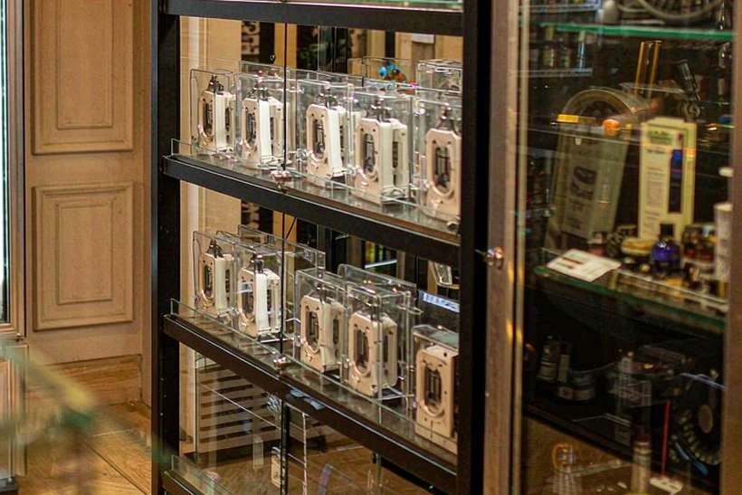 B2B Supply of vape hardware — bulk case