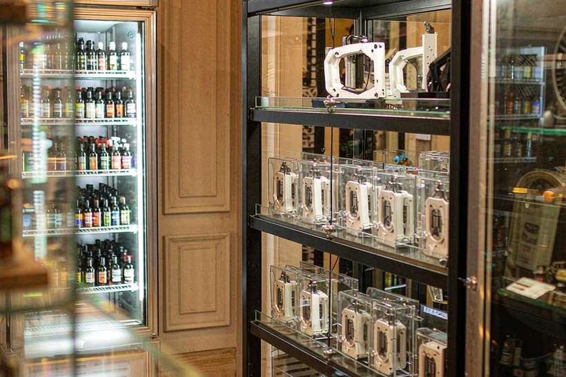 Buyer's Guide to vape e-liquid — bulk case