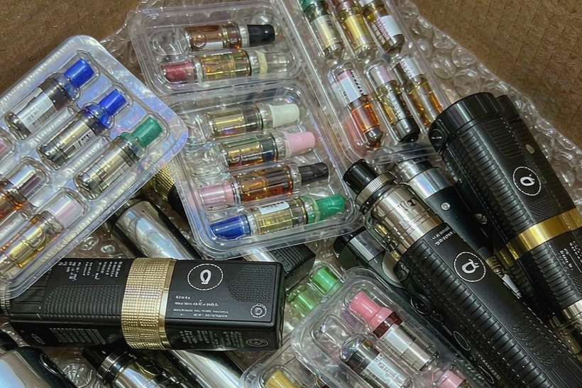 FAQ on vape kits — bulk case
