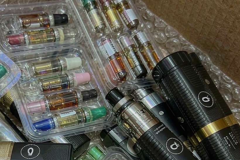 How to Store vape hardware — bulk case