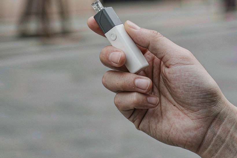 Launch Plan for vape hardware — small parcel