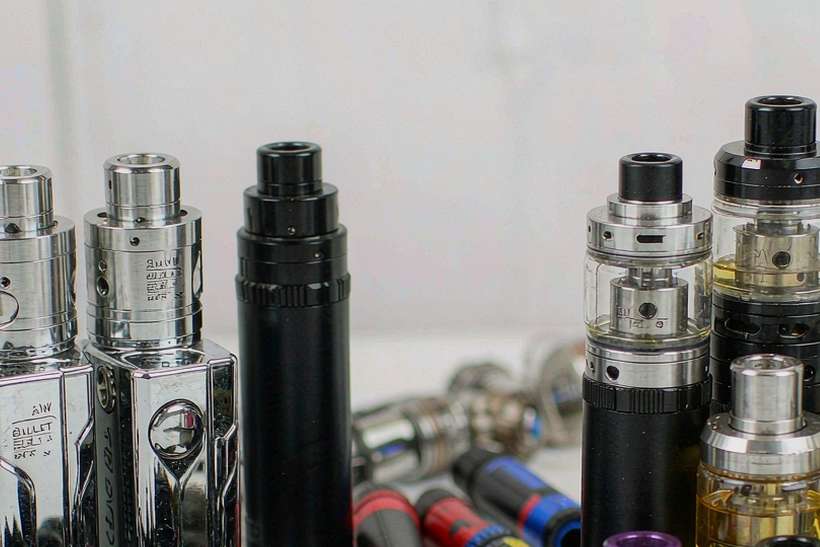 Market Overview of vape kits — small parcel