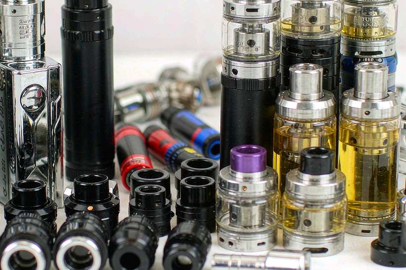MOQ and Lead Time for vape disposables — Spring catalog