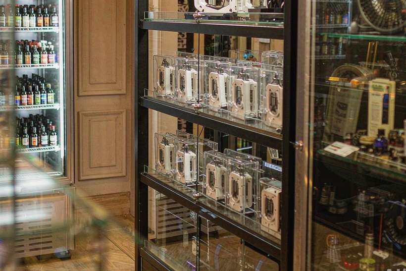 Restocking vape e-liquid — bulk case