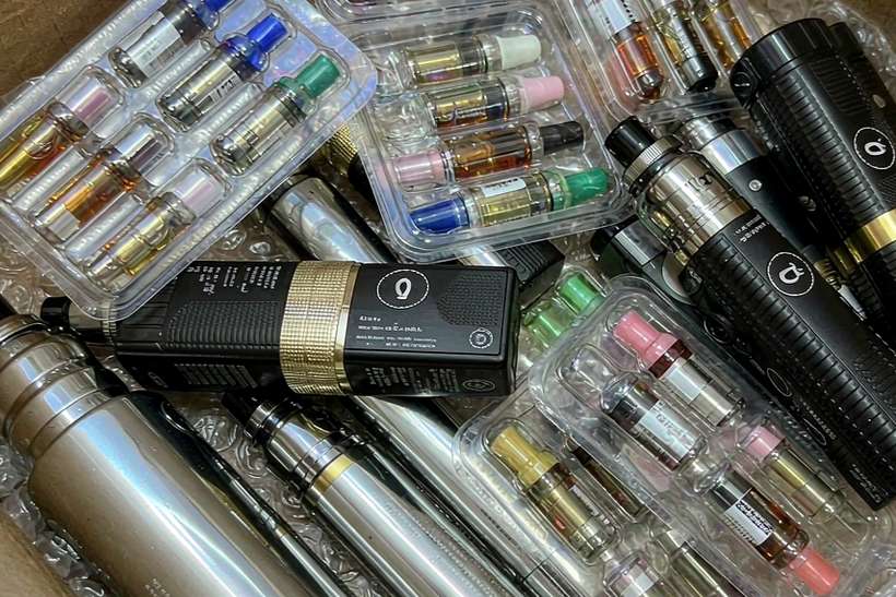 Warehouse Options for vape disposables — small parcel